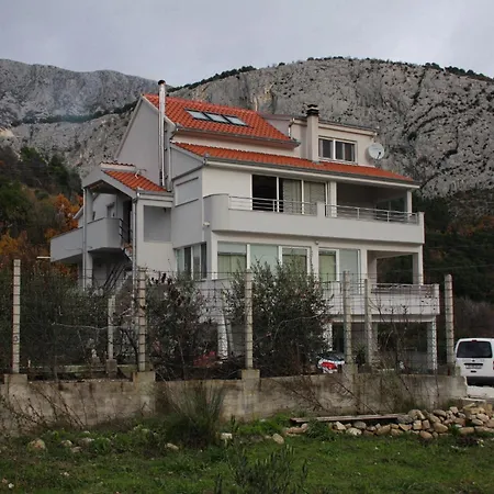 Apartman With A Swimming Pool Zakucac, - 5954