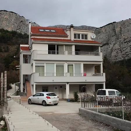 With A Swimming Pool Zakucac, - 5954 Apartman Omiš