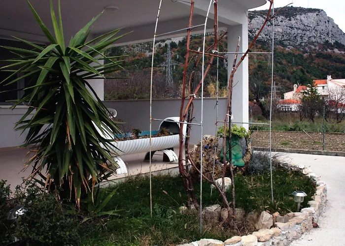 With A Swimming Pool Zakucac, - 5954 Apartman Omiš